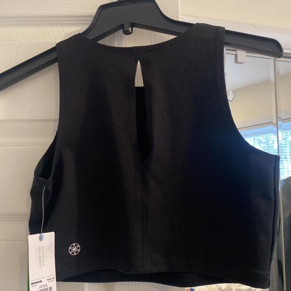 Top - Picture 6 of 7